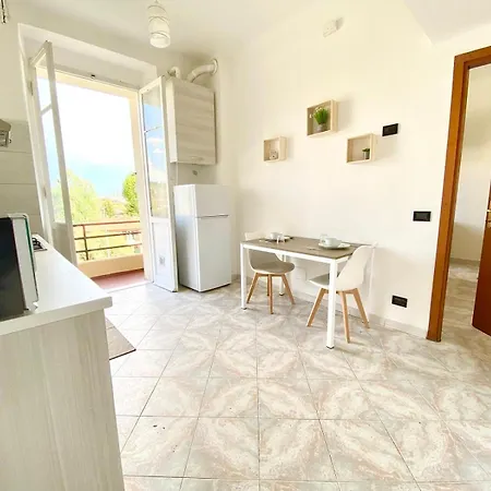 Free Parking, Near The Station