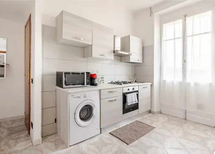 Free Parking, Near The Station 公寓 斯培西亚